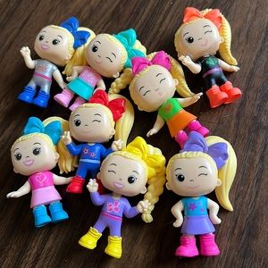 Jojo Siwa figurines set of 8 in EUC